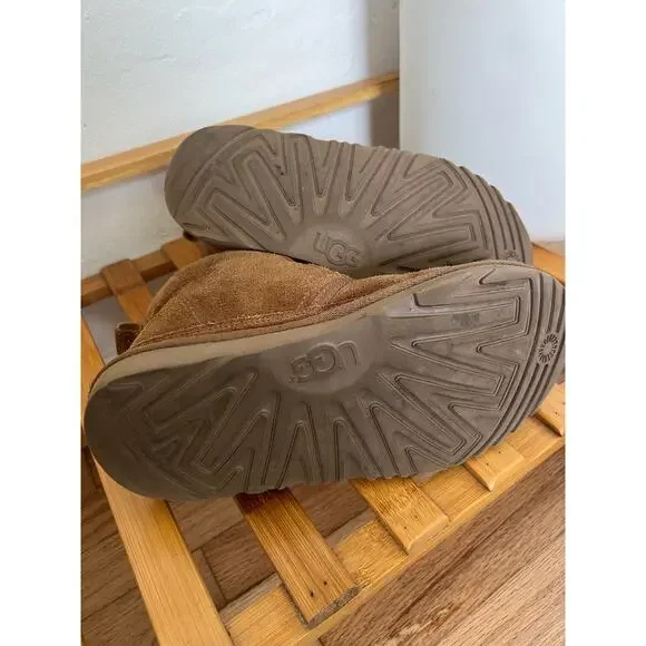 UGG Neumal Boot Chestnut - Picture 6 of 11